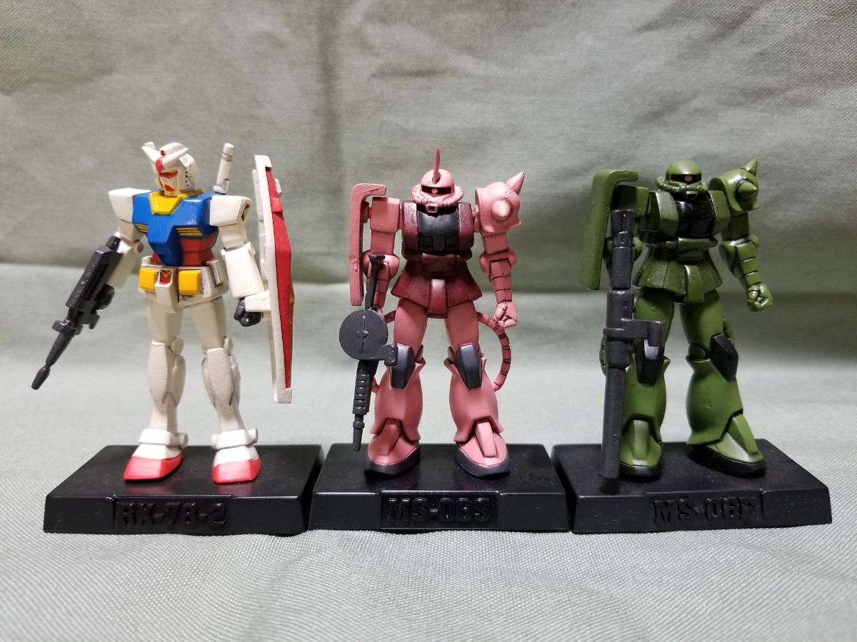 ガンダム・シャア専用ザク・量産型ザク 3体セット|Yahoo!フリマ ガンダム・シャア専用ザク・量産型ザク 3体セット|Yahoo!フリマ