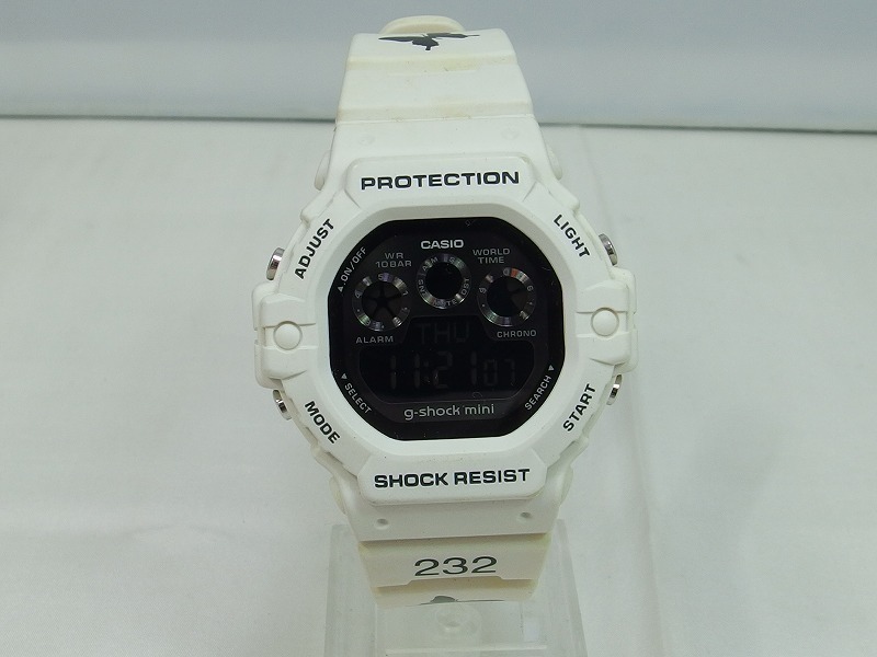 【期間限定セール】カシオ CASIO g-shock mini SIERA LEONコラボ ホワイト 黒文字盤_画像1