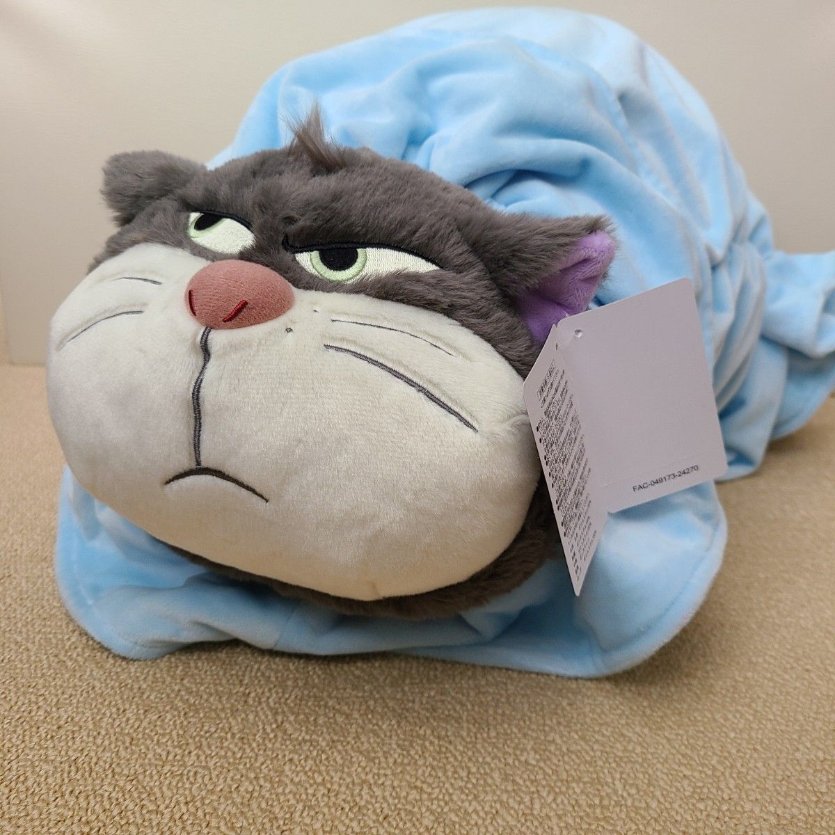 ディズニーストア ルシファー だきまくら CAT DAY 2025 ディズニーストア ルシファー だきまくら CAT DAY 2025