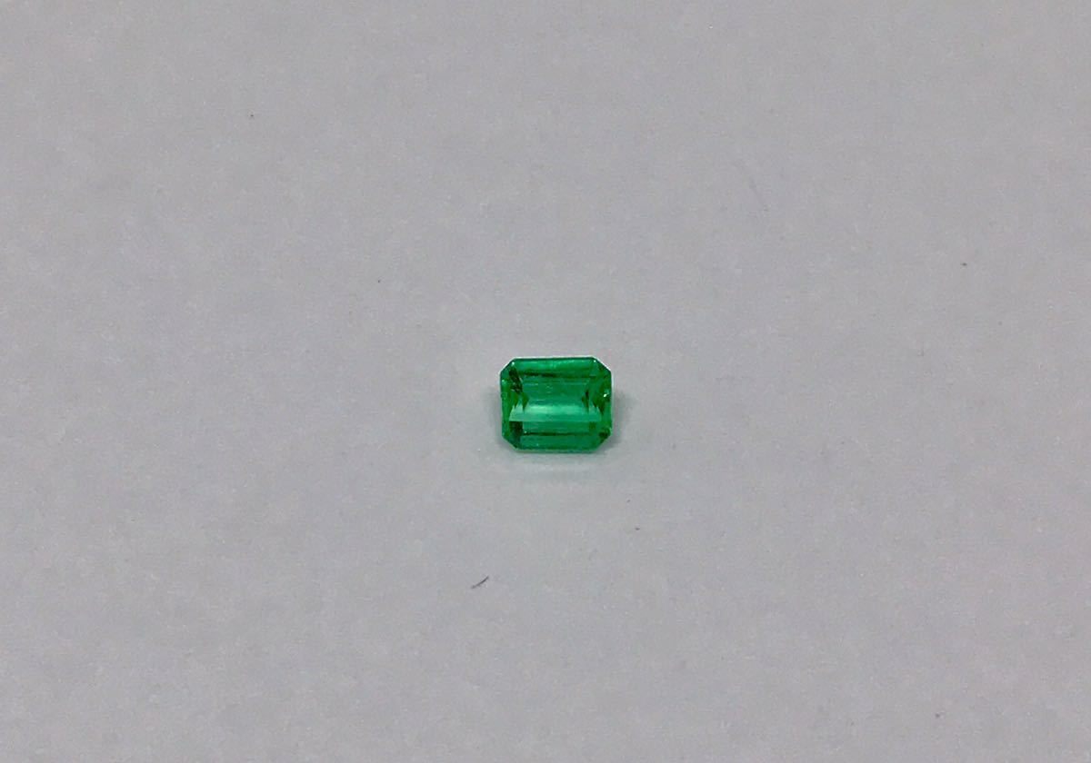  изумруд разрозненный 0.39ct