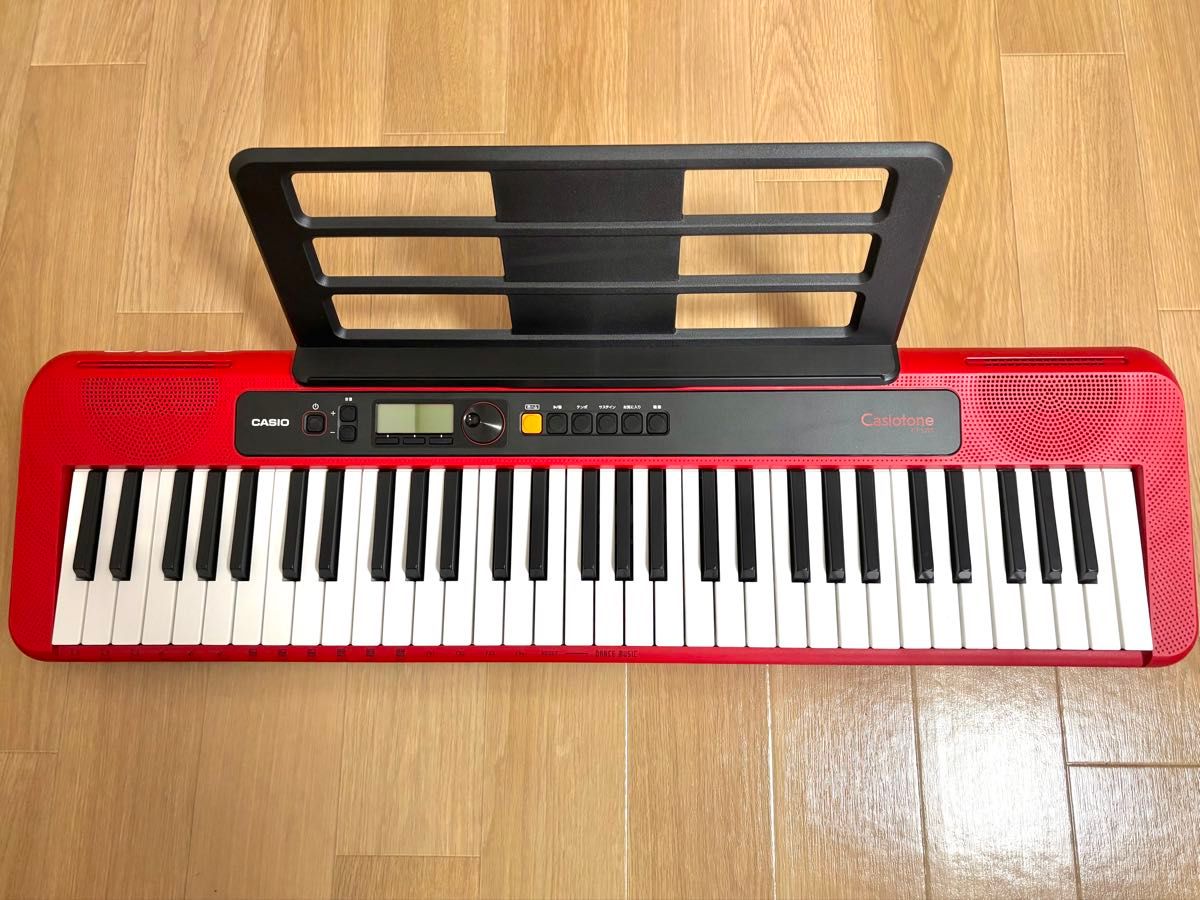 未使用品 カシオ casiotone CT-S200RD キーボード ピアノ カシオ casiotone CT-S200RD キーボードピアノ 美品