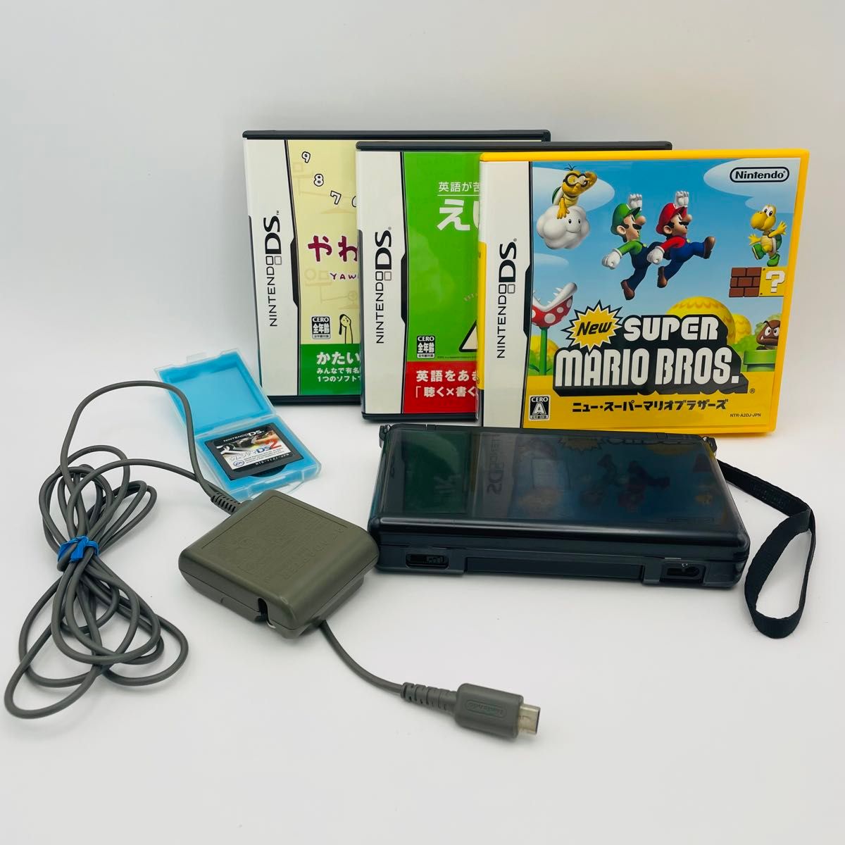 ニンテンドー DS Lite 本体 USG-001 ニュースーパーマリオほか ニンテンドー DS Lite 本体 USG-001 ニュースーパーマリオほか