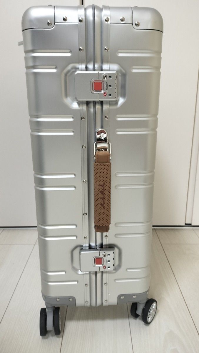 ムータマリン アルミニウム キャリーケース 60L TSAロック muta ムータマリン アルミニウム キャリーケース 60L TSAロック muta