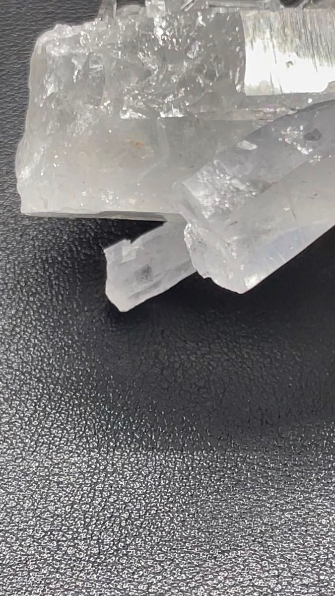 レムリアン水晶 原石 コロンビア産 天然石 縦152ミリ 横35ミリ 140g