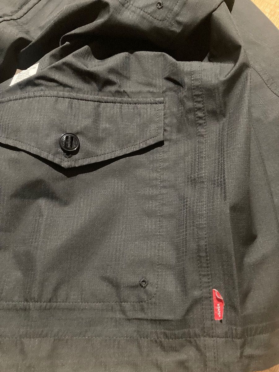 wtaps マウンテンパーカー ブラック 黒ストライプ XL ダブル wtaps マウンテンパーカー ブラック 黒ストライプ XL ダブル