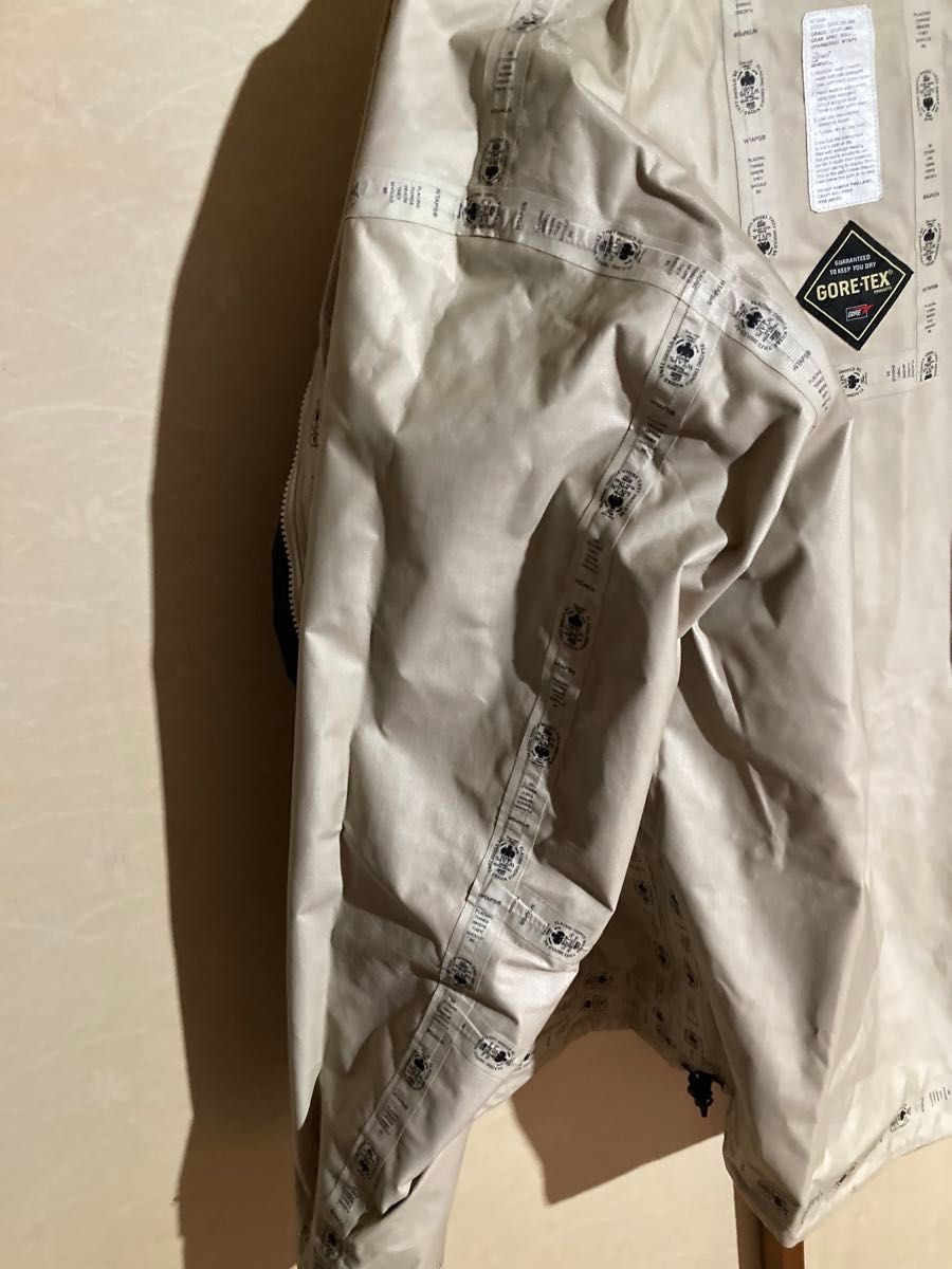 wtaps マウンテンパーカー ブラック 黒ストライプ XL ダブル wtaps マウンテンパーカー ブラック 黒ストライプ XL ダブル