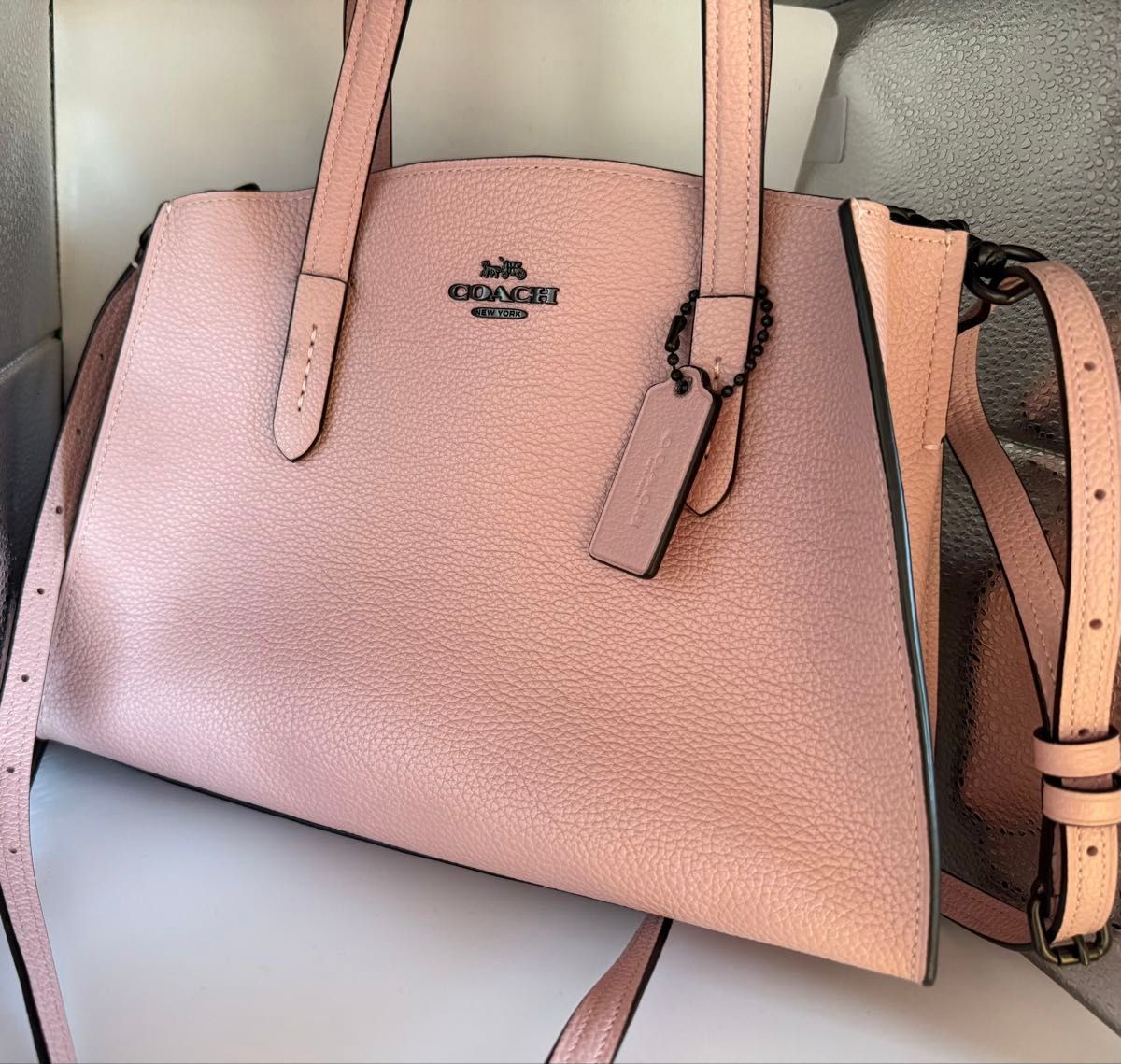 【新品】coach チャーリーキャリーオール28 2WAYバッグ