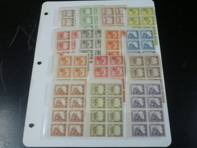20　S　＃13　満州国切手　1936-37年　4次普通　8枚ブロック　14種　未使用 NH._画像1