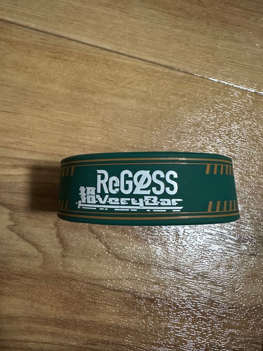 ReGLOSS(リグロス)スイパラコラボのラバーストラップの交換 ReGLOSS(リグロス)スイパラコラボのラバーストラップの交換
