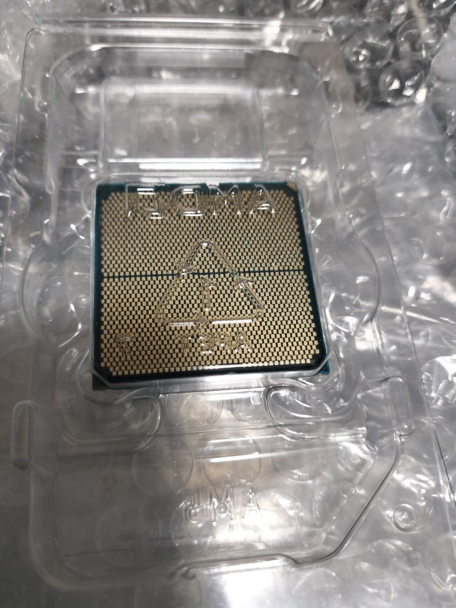 AMD Ryzen 5 9600X 新品未使用を動作確認済 AMD Ryzen 5 9600X 新品未使用を動作確認済