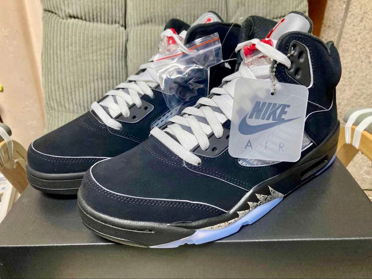 28 5 Nike Air Jordan 5 Retro OG Black Metallic Reimagined 28 5 Nike Air Jordan 5 Retro OG Black Metallic Reimagined
