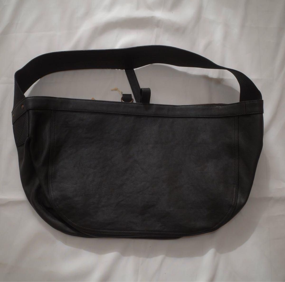T T (Taiga Takahashi) NEWSBOY BAG Lot 004 black leather T T (Taiga Takahashi) NEWSBOY BAG Lot 004 black leather