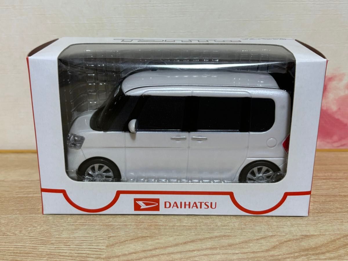 送料無料 ダイハツ タント パールホワイト プルバックカー