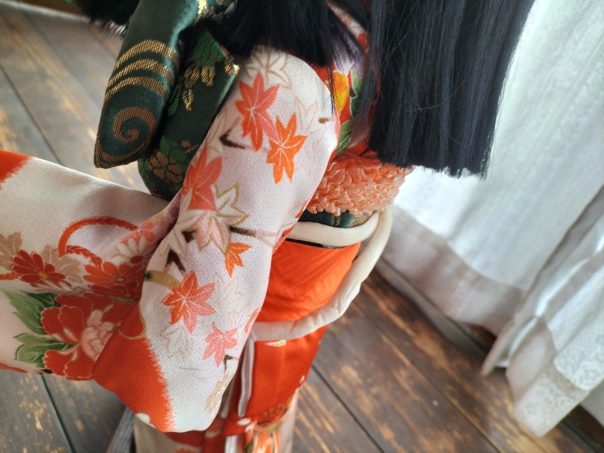 縁起物】座敷童子様の宿る市松人形様でございます 説明必読願い 縁起物】座敷童子様の宿る市松人形様でございます 説明必読願い