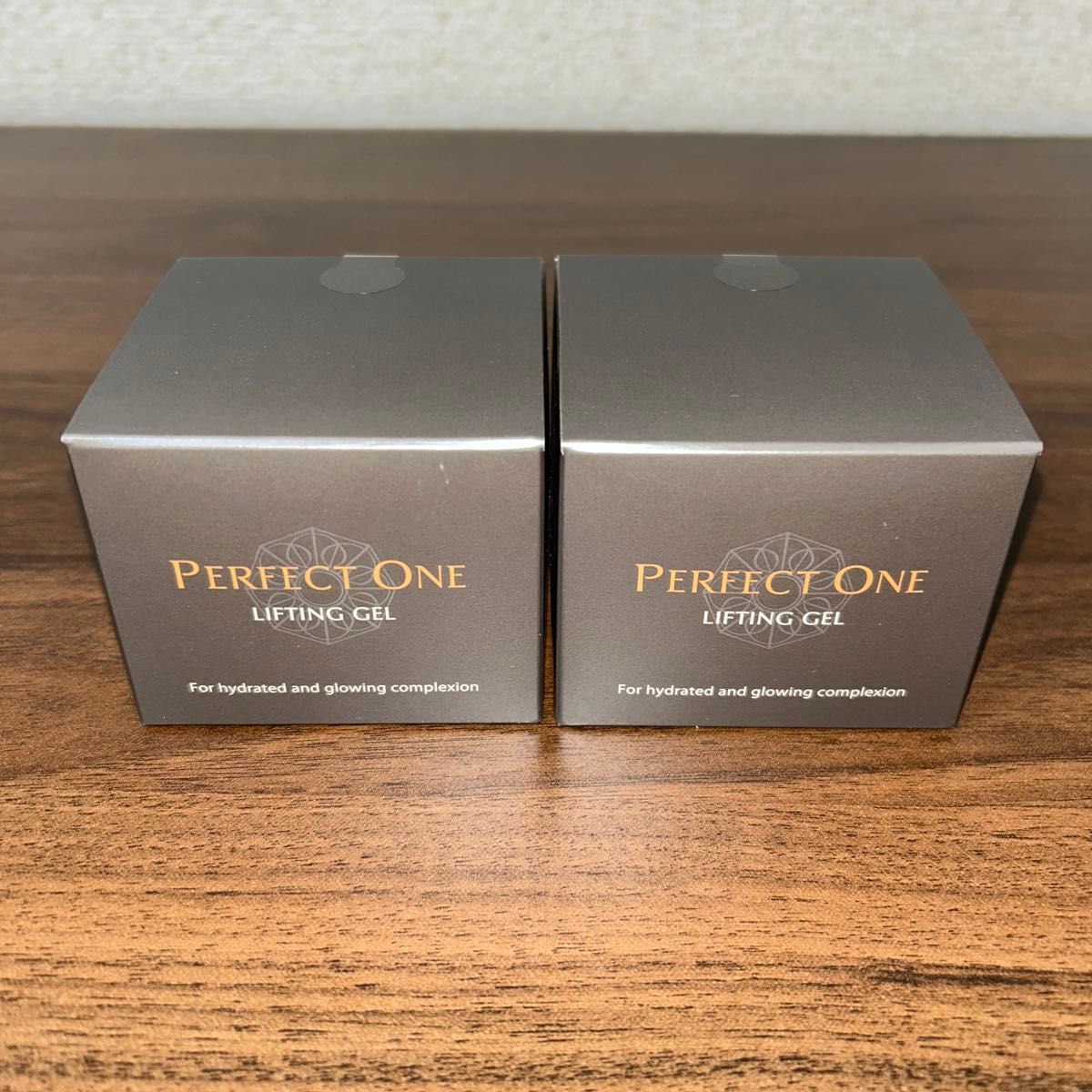 新品未開封!! パーフェクトワン リフティングジェル 50g 2個セット!! PERFECT ONE 美容液ジェル