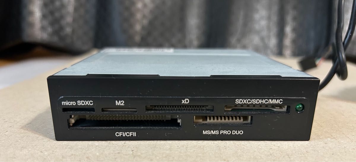 マルチカードリーダー 3 5インチ内蔵 CX401-MJ-BK SDカード マルチカードリーダー 3 5インチ内蔵 CX401-MJ-BK SDカード