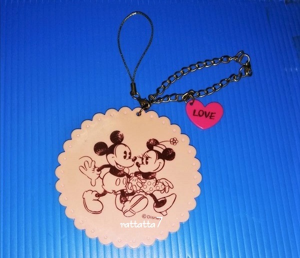 Disney Micky Mouse Minnie Mouse ミッキーマウス ミニーマウス イラスト入り プレート チェーン付き ハート ディズニー ディズニー 売買されたオークション情報 Yahooの商品情報をアーカイブ公開 オークファン Aucfan Com