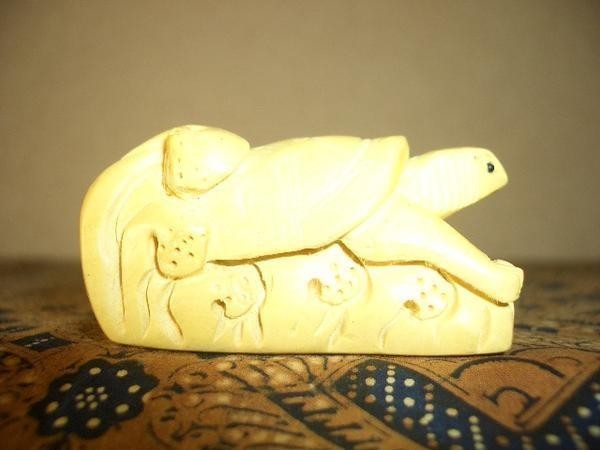  симпатичный дерево гравюра netsuke белый (20)