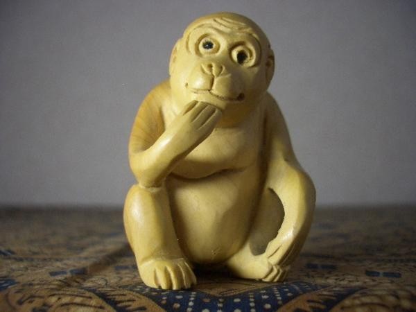  новое поступление!! симпатичный дерево гравюра netsuke (106)