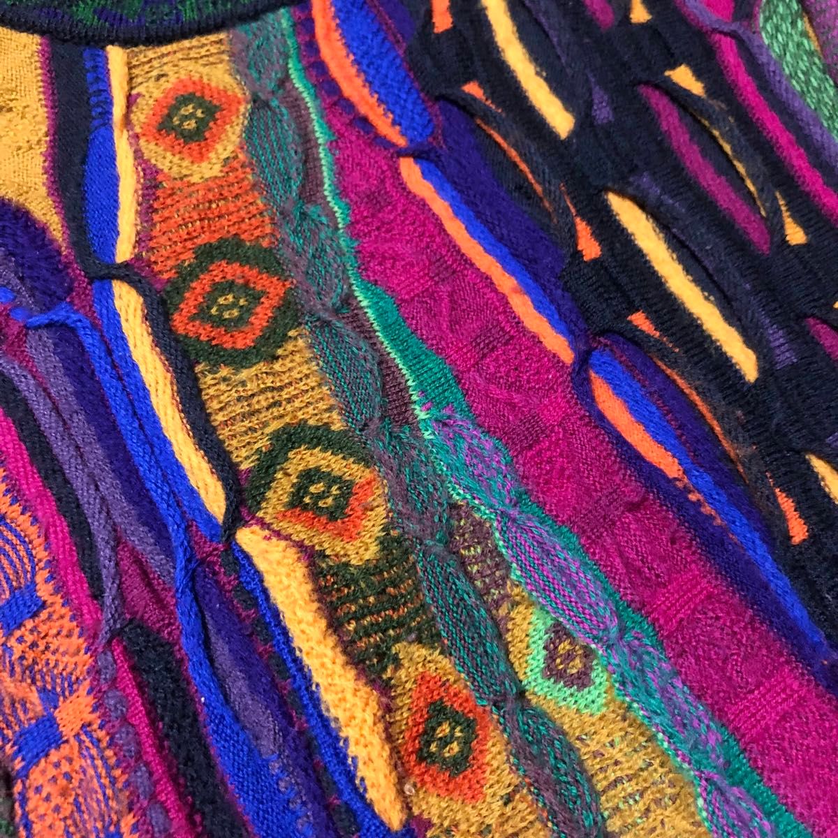 coogi クージー 立体 編込み 3Dニット マルチカラー 総柄 凹凸 coogi クージー 立体 編込み 3Dニット マルチカラー 総柄 凹凸