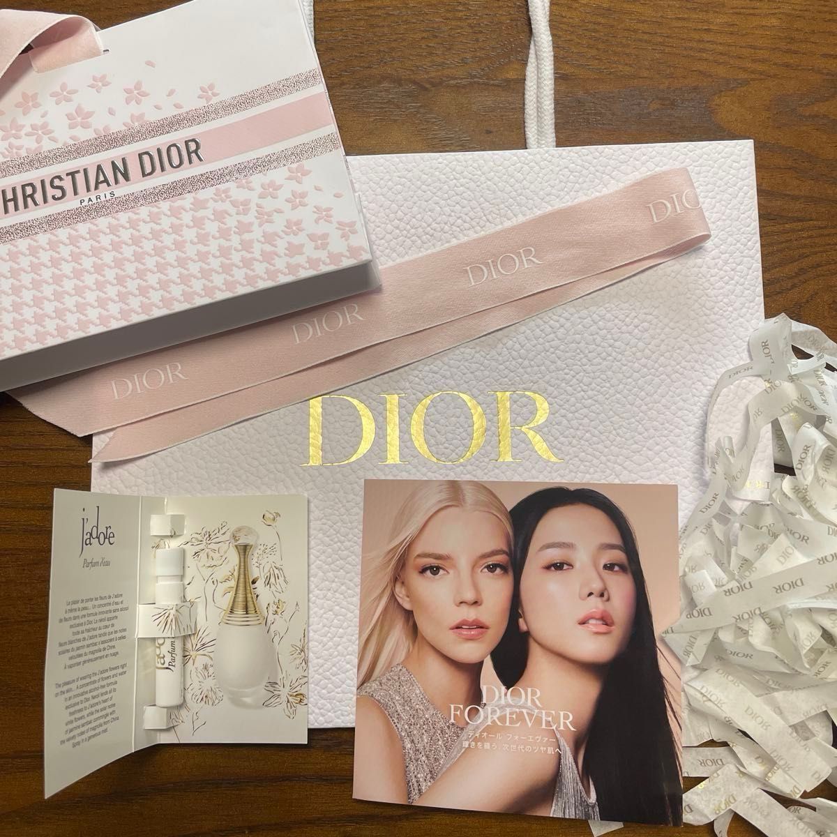 Dior】ディオール2025春 紙袋2点 サンプル4点セット|Yahoo Dior】ディオール2025春 紙袋2点 サンプル4点セット|Yahoo