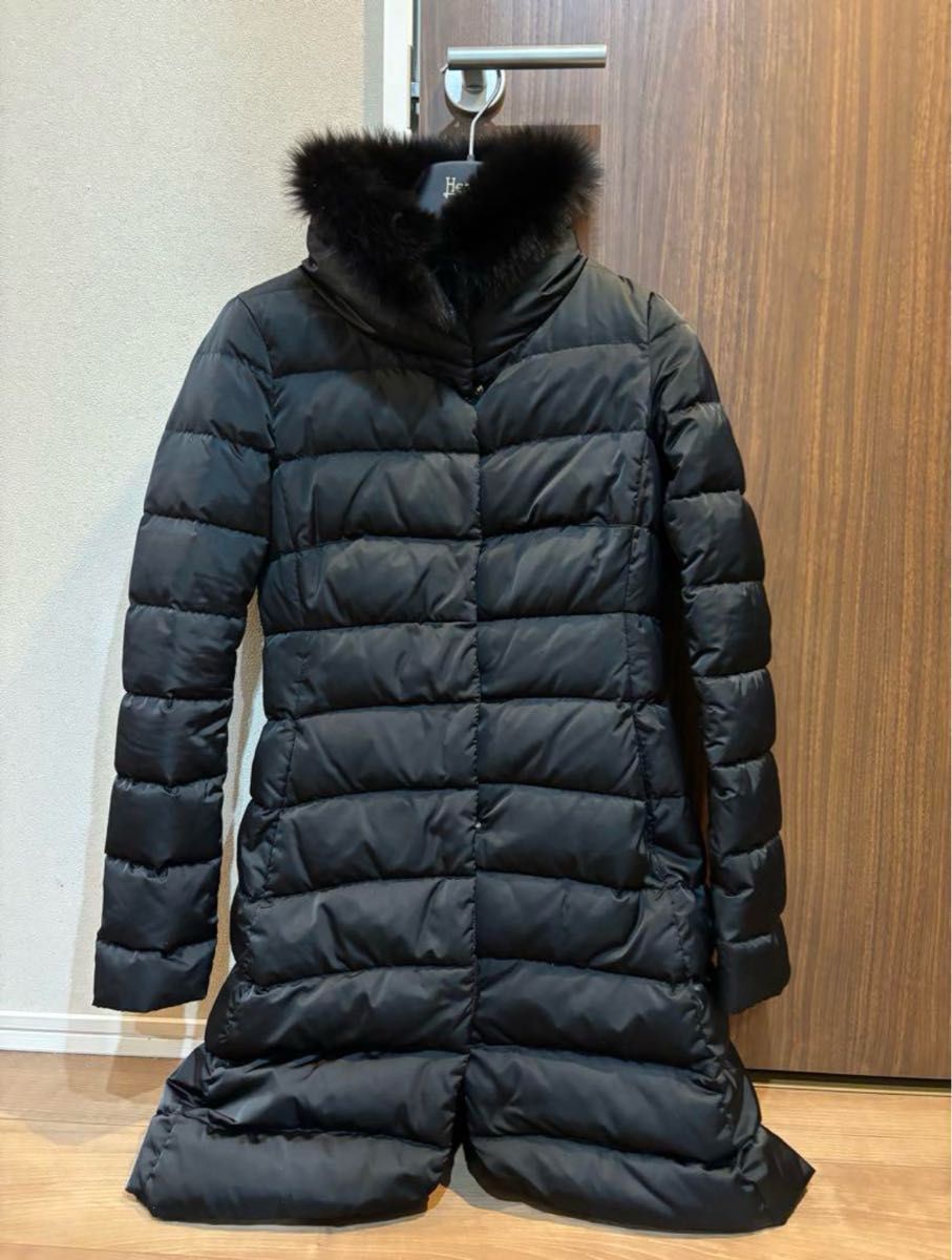 美品 ヘルノ ロング ダウンコート 黒 フォックス ファー 金 美品 ヘルノ ロング ダウンコート 黒 フォックス ファー 金