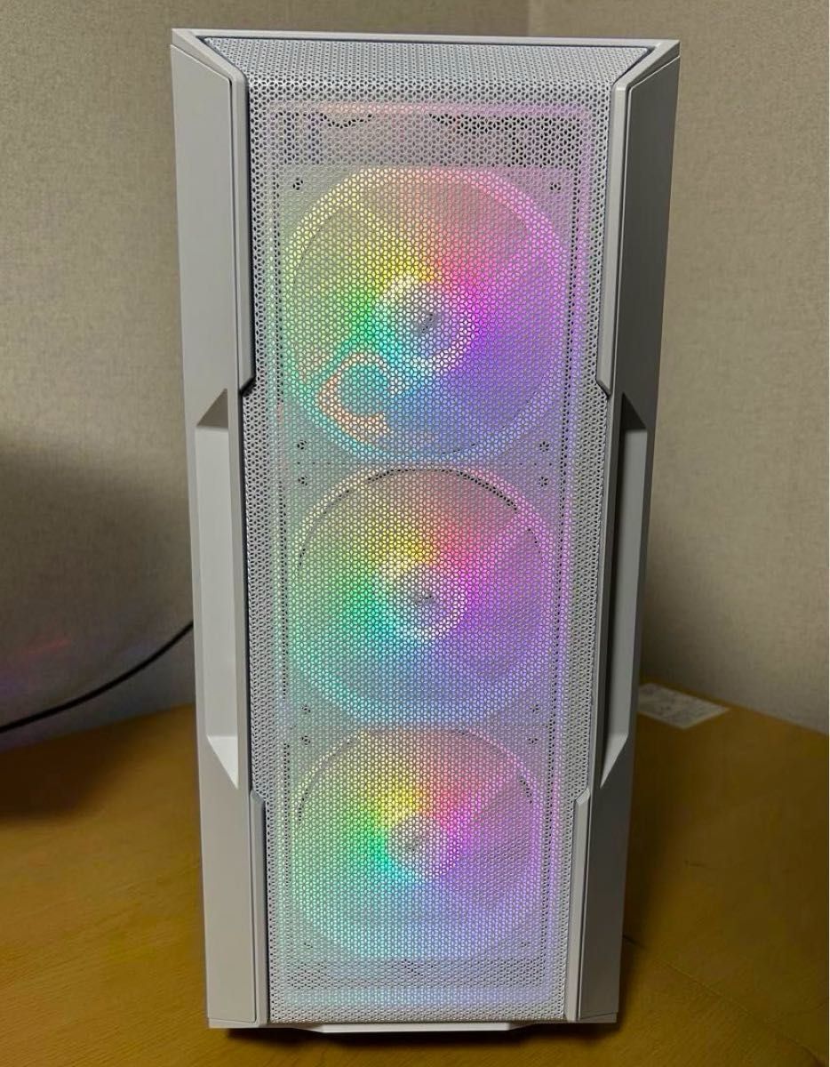 定価17万オーバー 高スペック 白ゲーミングPC 【Ryzen7 5700X 定価17万オーバー 高スペック 白ゲーミングPC 【Ryzen7 5700X