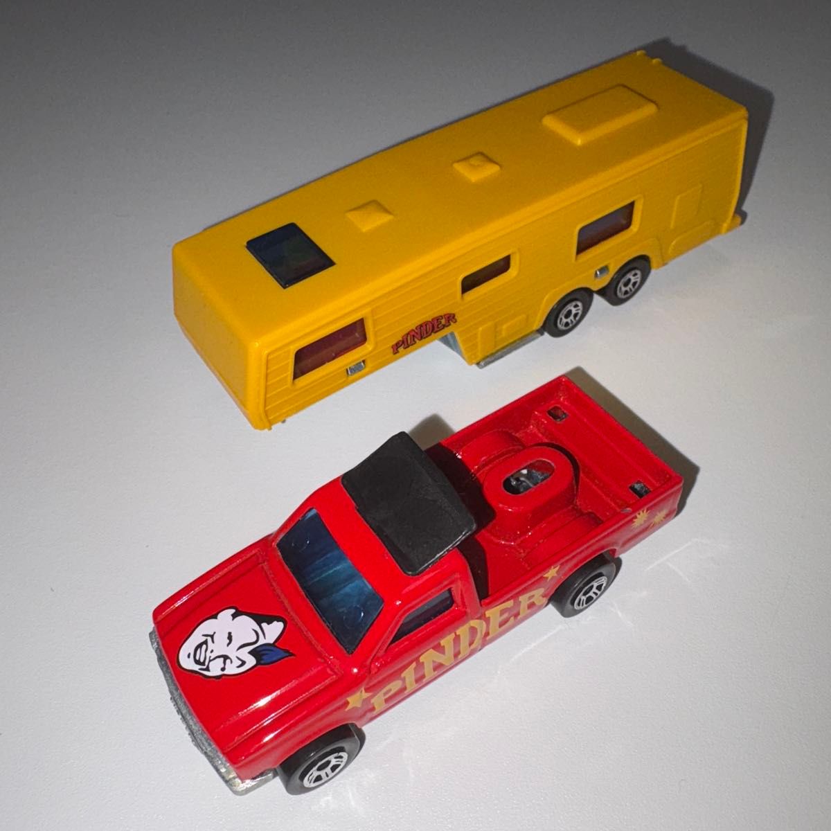 マジョレット ミニカー キャンピングカー DX トレーラー PINDER マジョレット ミニカー キャンピングカー DX トレーラー PINDER