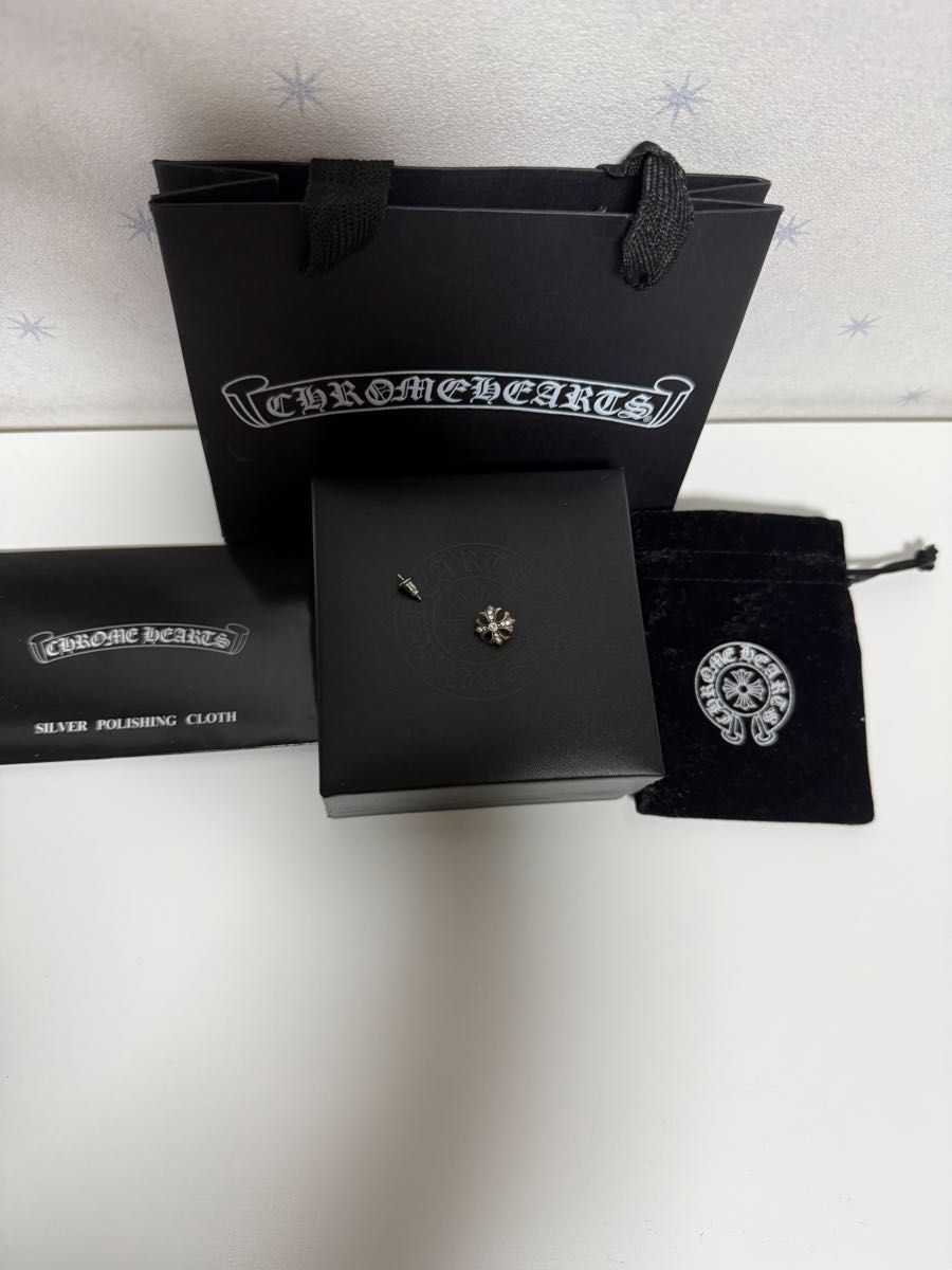 クロムハーツ ピアス Chrome Hearts シルバー(訳あり)|Yahoo クロムハーツ ピアス Chrome Hearts シルバー(訳あり)|Yahoo