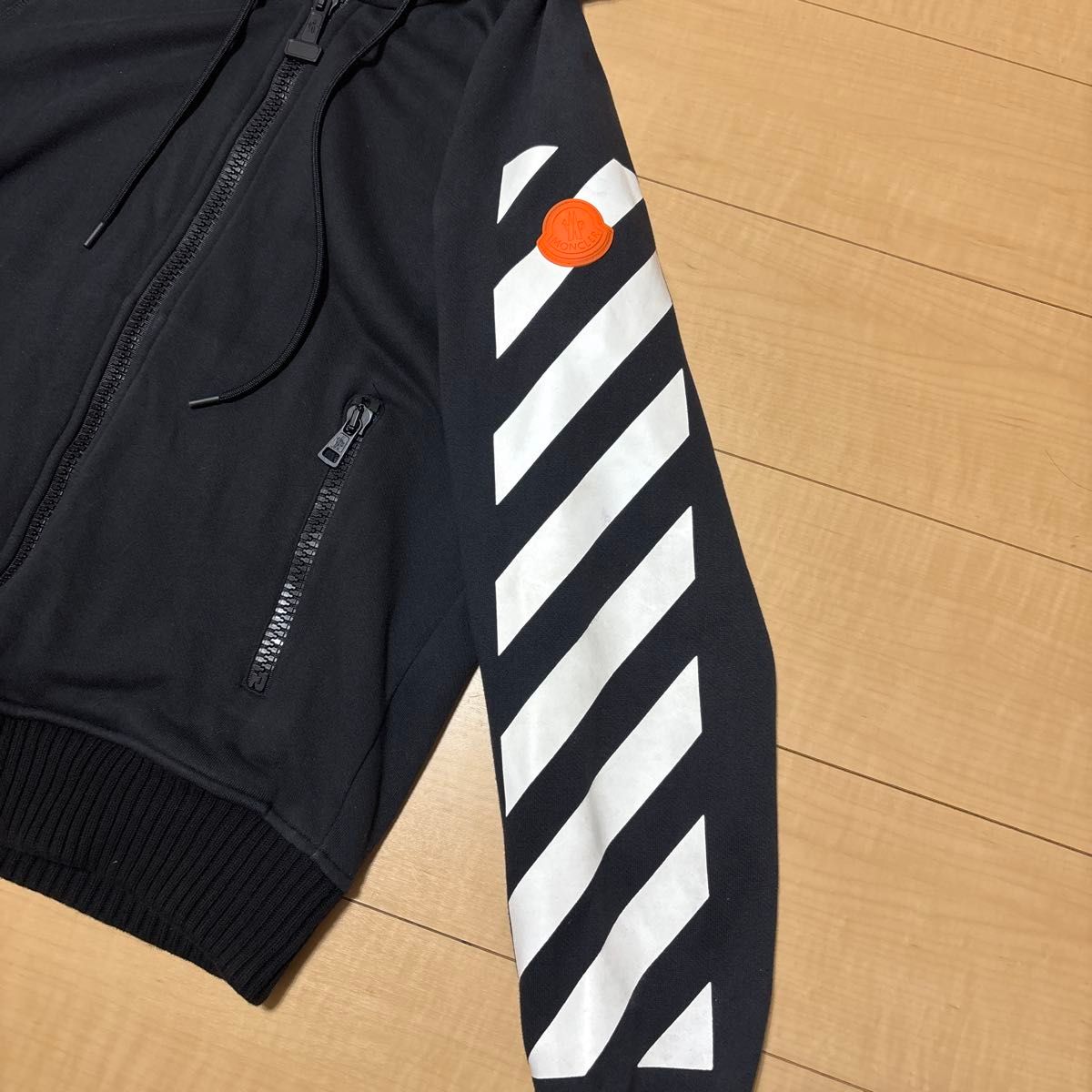 モンクレール オフホワイト MONCLER off-white 絶版コラボ モンクレール オフホワイト MONCLER off-white 絶版コラボ