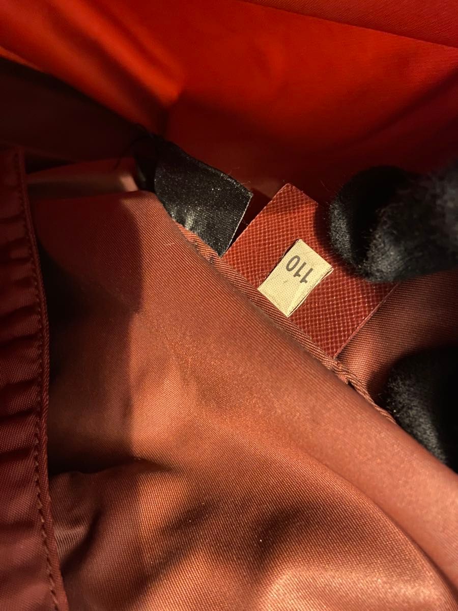 PRADA トートバッグ ナイロン 赤 三角ロゴプレート 人形 PRADA トートバッグ ナイロン 赤 三角ロゴプレート 人形