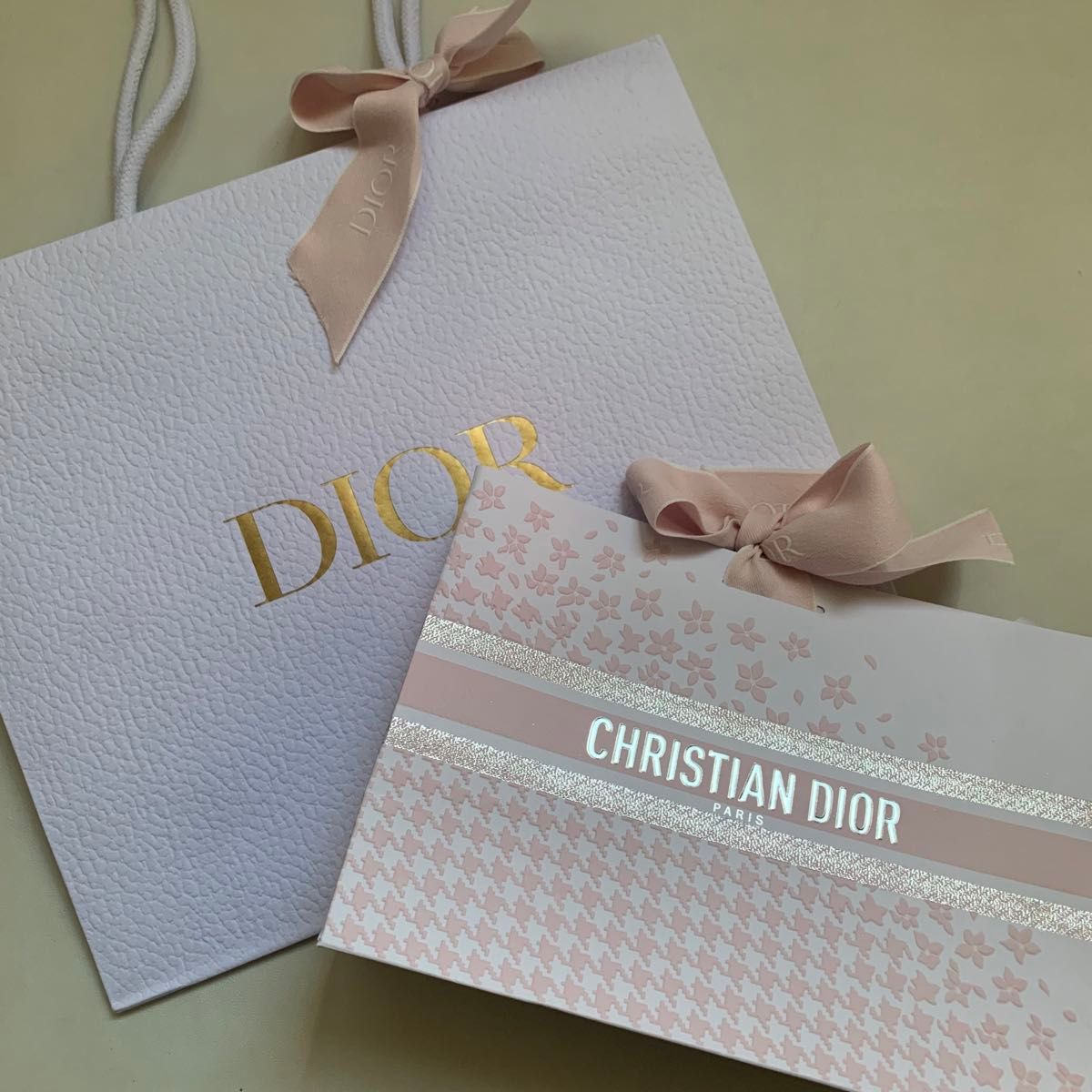 Diorディオール ポーチ 2025最新ノベルティ(コスメオファー Diorディオール ポーチ 2025最新ノベルティ(コスメオファー