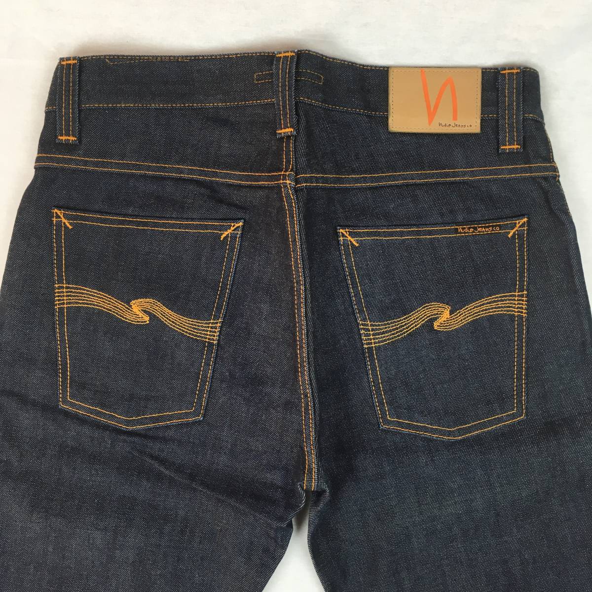 【美品】Nudie Jeans ヌーディージーンズ NJ2794 イタリア製 ストレート デニム パンツ ジーンズ W32 L32 ボタンフライ 濃紺_画像4