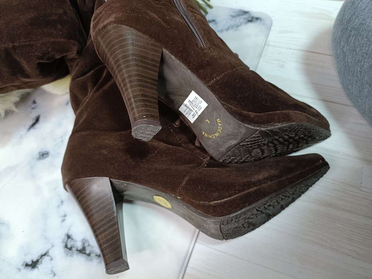美品 LIZ LISA ファー 編み上げ ボンボン付き ロングブーツ L 美品 LIZ LISA ファー 編み上げ ボンボン付き ロングブーツ L