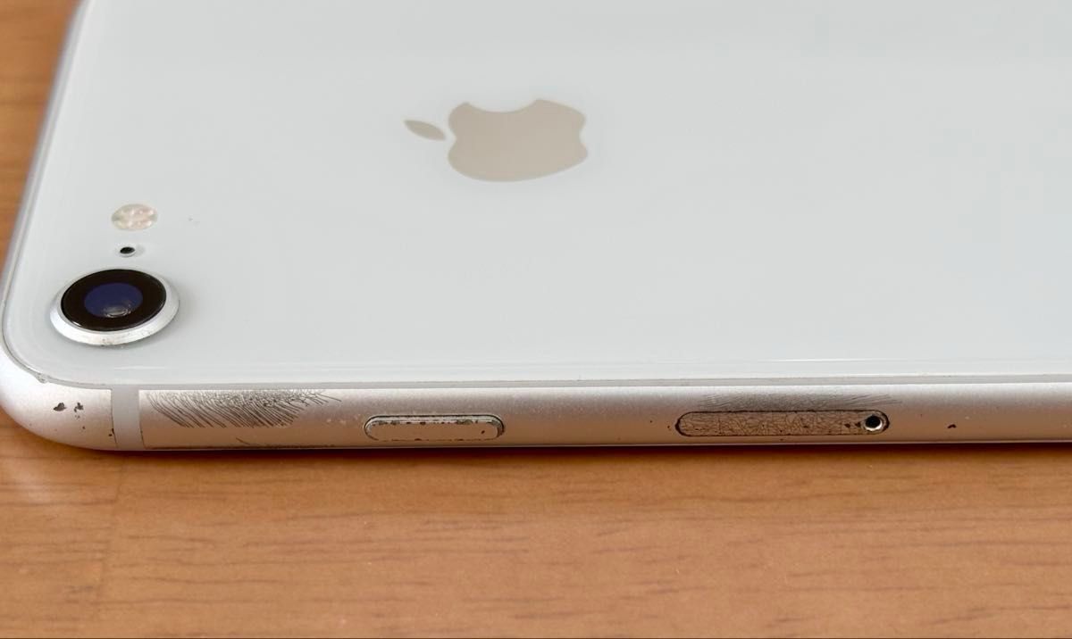 Apple iPhone8 シルバー 256GB SIMフリー 本体(箱・保護 Apple iPhone8 シルバー 256GB SIMフリー 本体(箱・保護