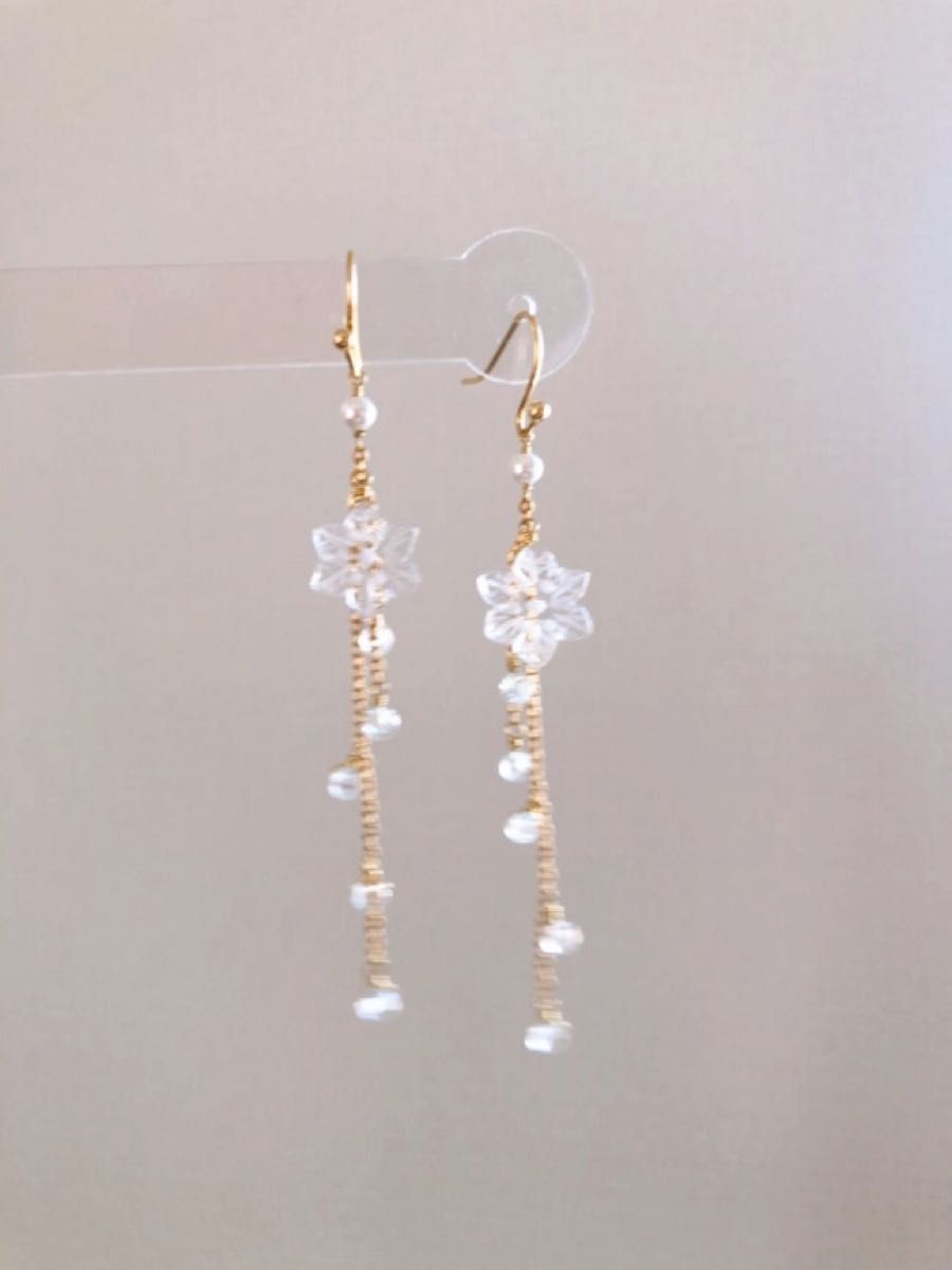 水晶、シェルパール、トパーズピアス
