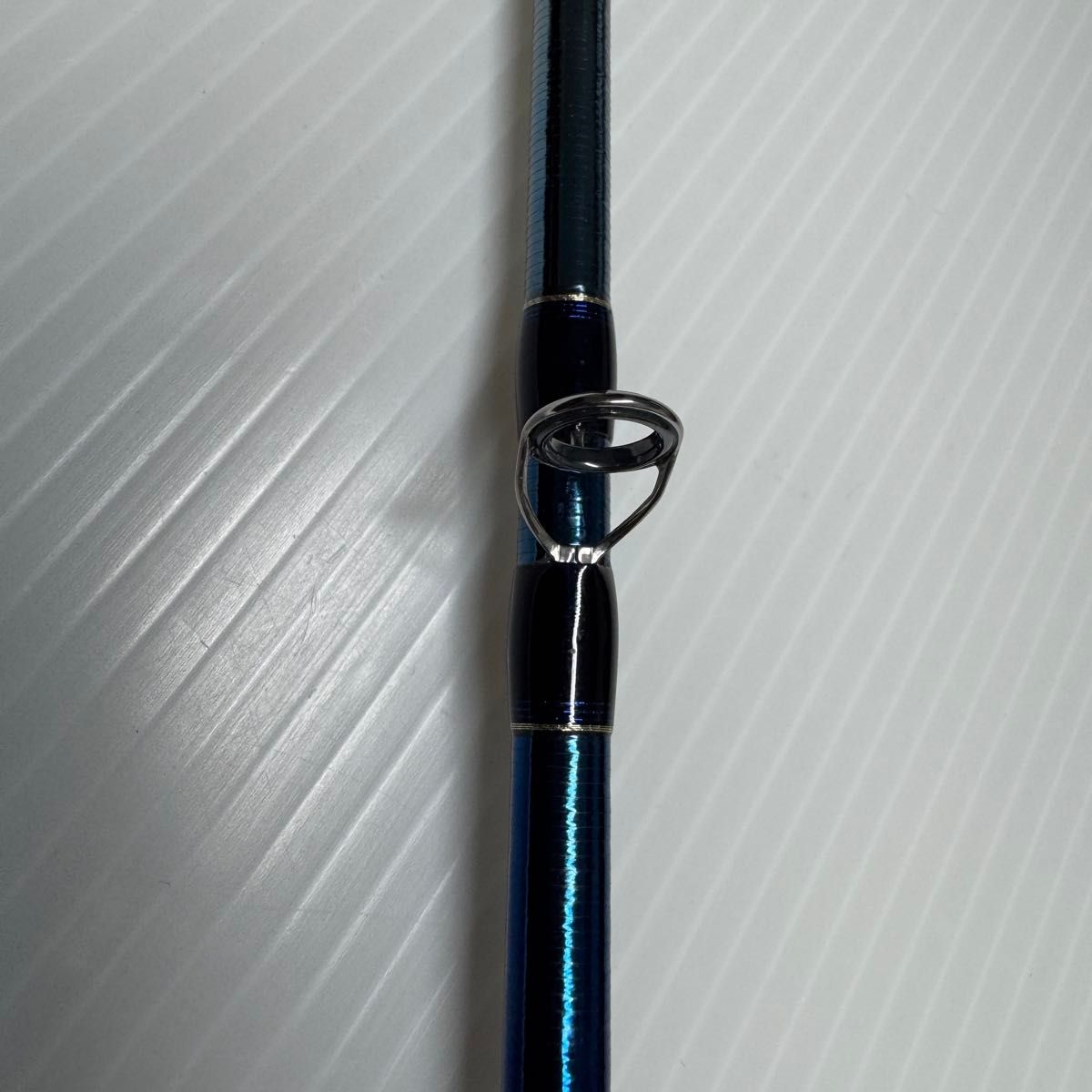 シマノ 23ワールドシャウラ リミテッド 1704R-2 SHIMANO WORLD シマノ 23ワールドシャウラ リミテッド 1704R-2 SHIMANO WORLD