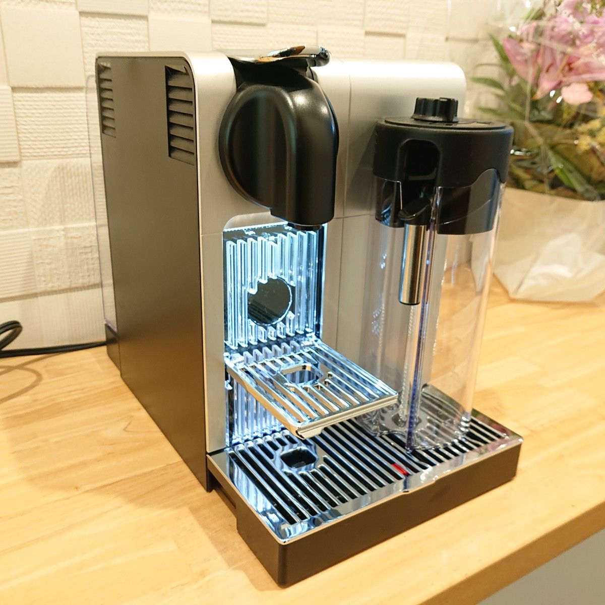 お買い物レビュー】 ネスプレッソ コーヒーメーカー ラティシマ お買い物レビュー】 ネスプレッソ コーヒーメーカー ラティシマ