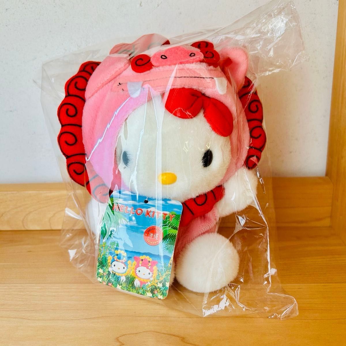 美品】キティちゃん 沖縄 シーサー ご当地 レア ぬいぐるみ お 美品】キティちゃん 沖縄 シーサー ご当地 レア ぬいぐるみ お