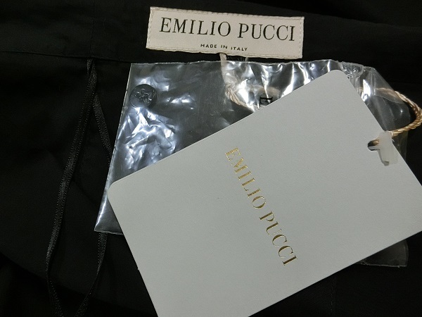 未使用　イタリア製　EMILIO PUCCI　エミリオプッチ　変形　デザイン　シャツ　ジャケット　ブラック　４０_画像5