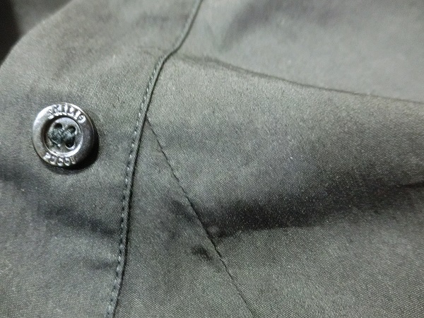 未使用　イタリア製　EMILIO PUCCI　エミリオプッチ　変形　デザイン　シャツ　ジャケット　ブラック　４０_画像7