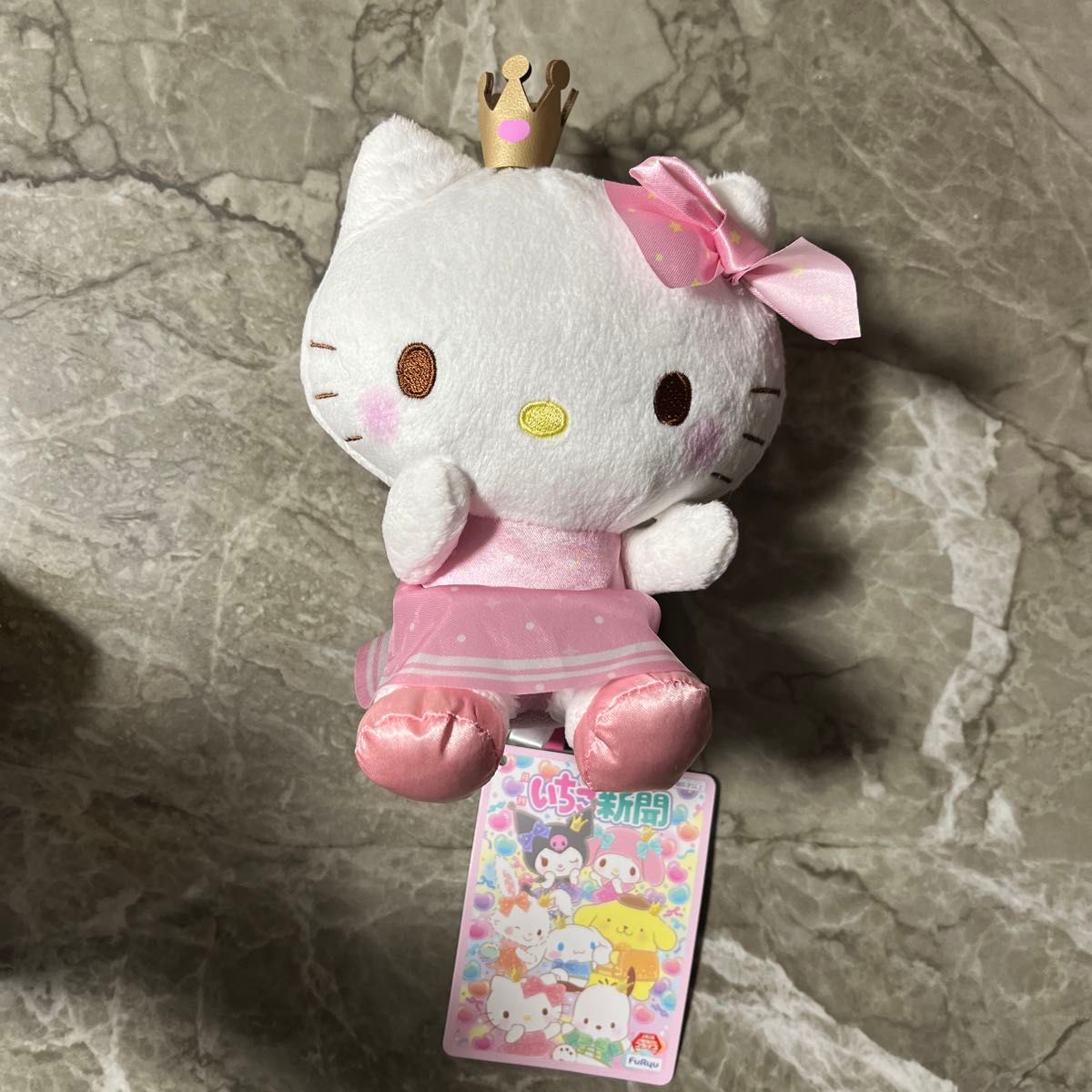 ハローキティ ぬいぐるみ サンリオ キティ プライズ いちご新聞 ハローキティ ぬいぐるみ サンリオ キティ プライズ いちご新聞