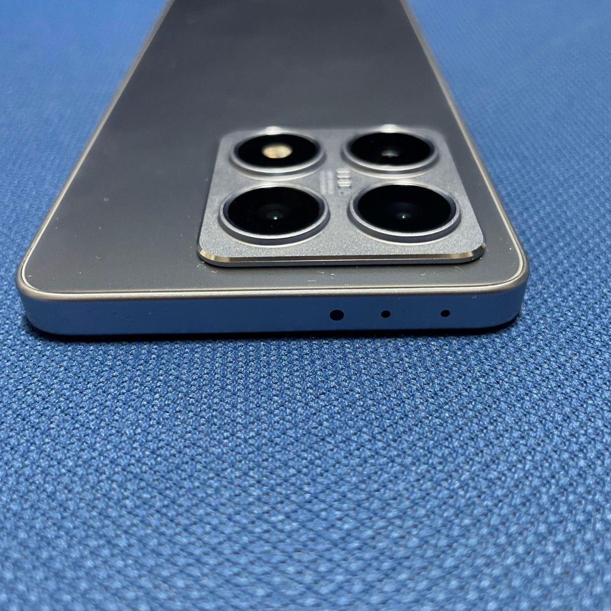 美品 Xiaomi 14T XIG07 チタンブルー 12G/256GB SIMフリー 美品 Xiaomi 14T XIG07 チタンブルー 12G/256GB SIMフリー