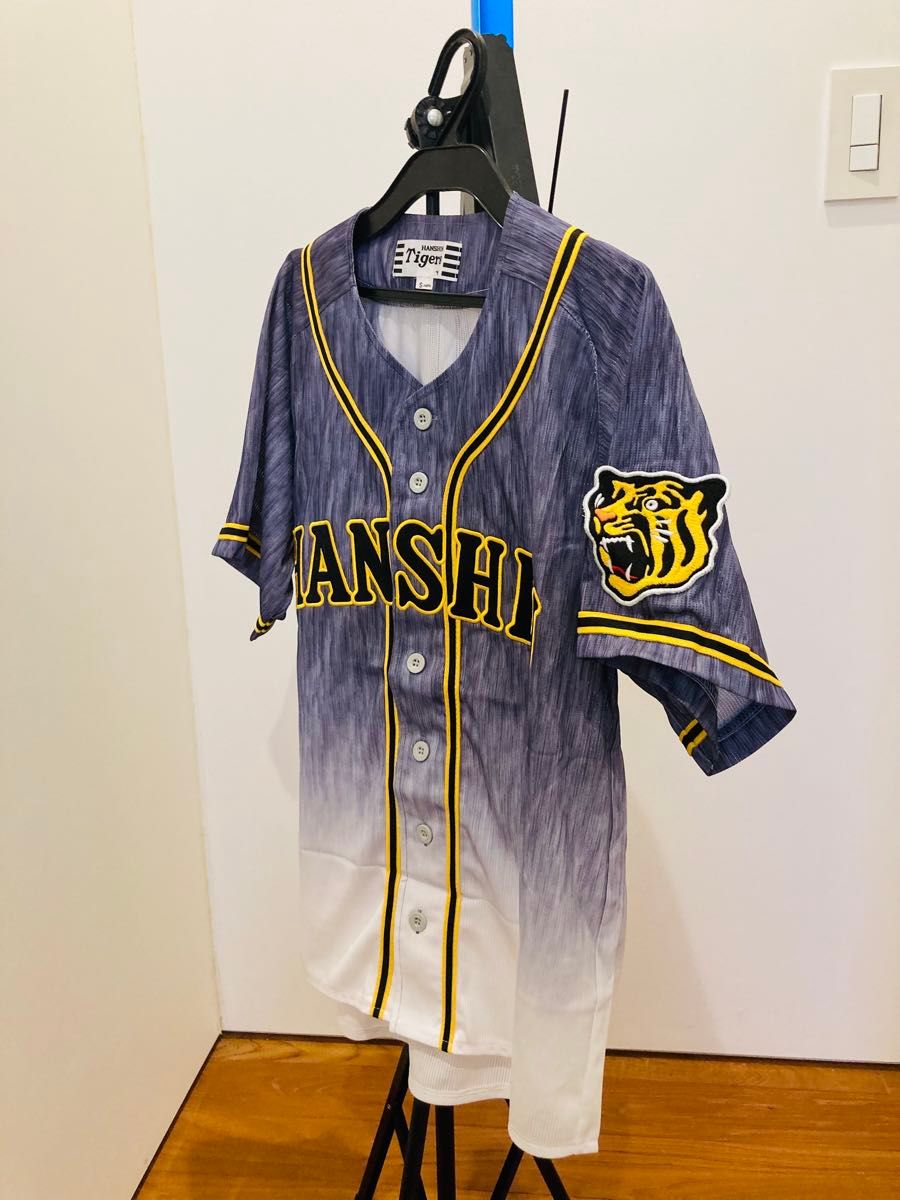 MIZUNO ミズノ 阪神タイガース ビジター ユニフォーム 刺繍 MIZUNO ミズノ 阪神タイガース ビジター ユニフォーム 刺繍