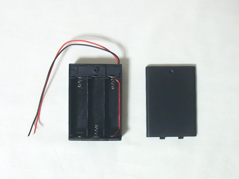 単3電池（3個用）バッテリーホルダー（スイッチ付、新品）_画像2