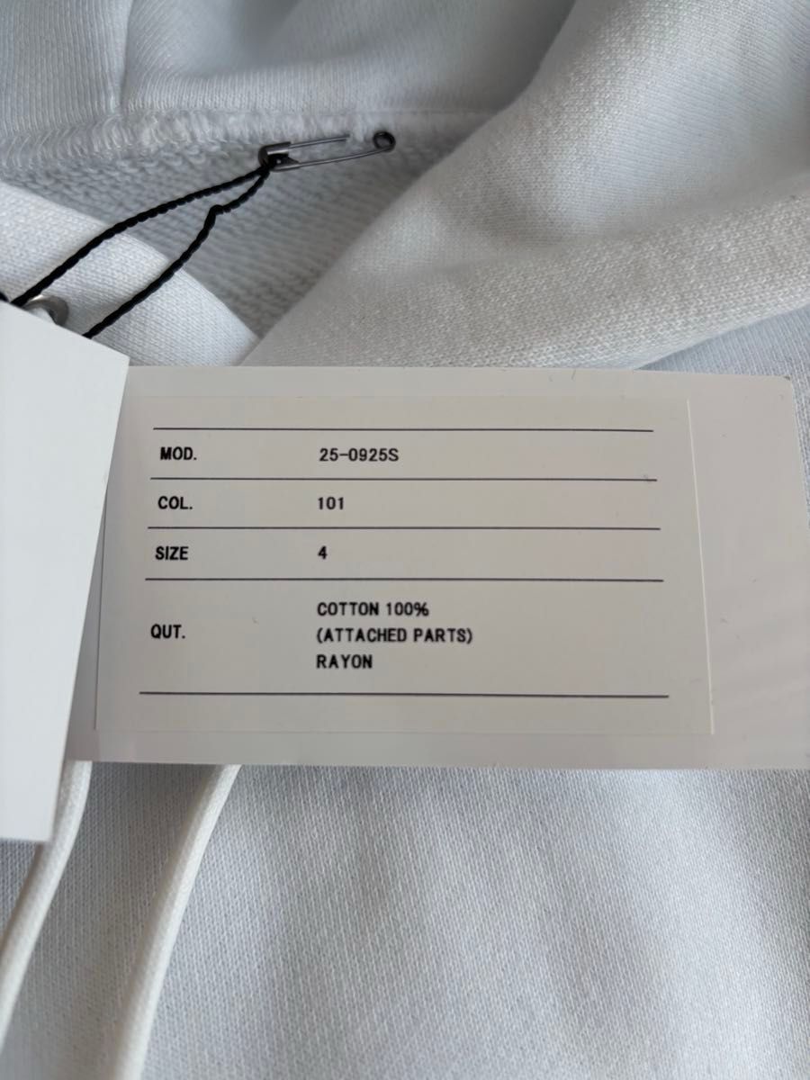 25ss sacai WTAPS Flock Print Hoodie ホワイト 4 サカイ ダブル 25ss sacai WTAPS Flock Print Hoodie ホワイト 4 サカイ ダブル