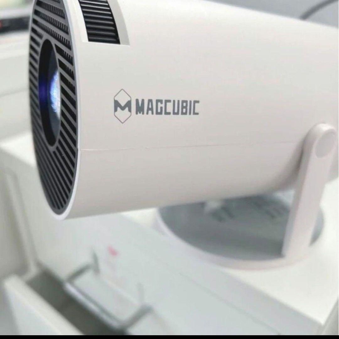 新品未開封MAGCUBIC HY300 プロジェクター X Projector X 新品未開封MAGCUBIC HY300 プロジェクター X Projector X