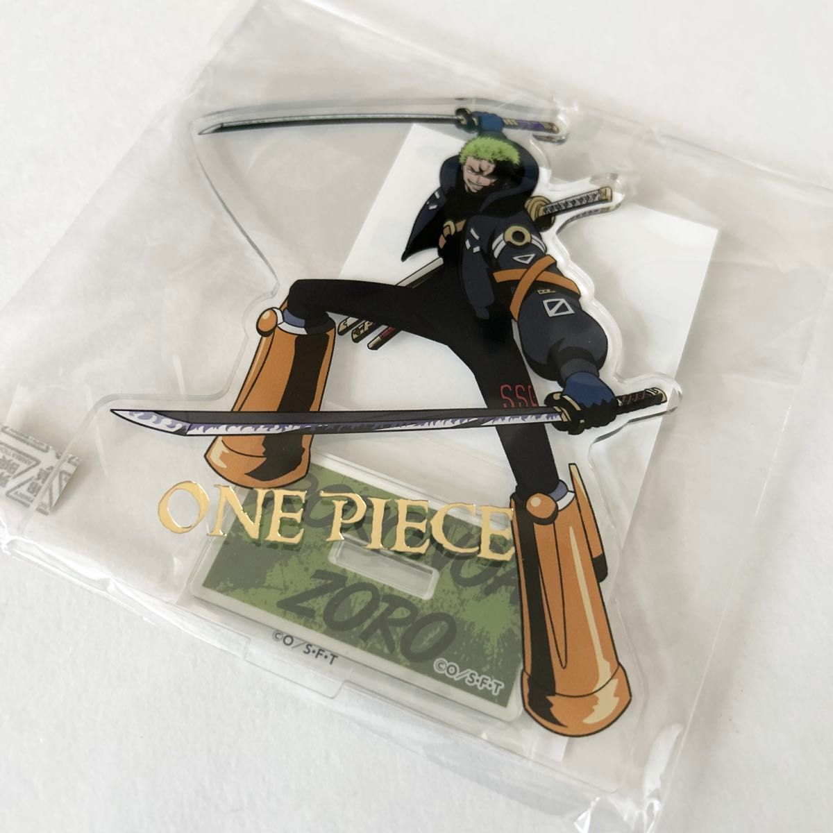 ワンピース ゾロ アクリルスタンド バンダイナムコ クロスストア