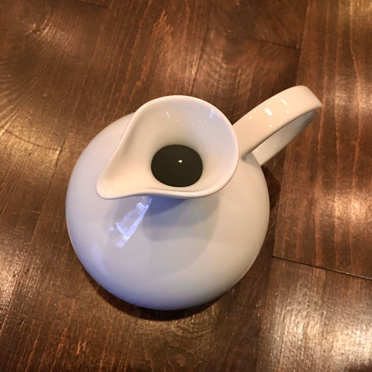  Arita . Nakamura Kiyoshi . work white porcelain water note * Goryeo . Kiyoshi six kiln pitcher .. one-side . natural . retro manner . manner . Shonan style serving tray .... tradition industrial arts peace .
