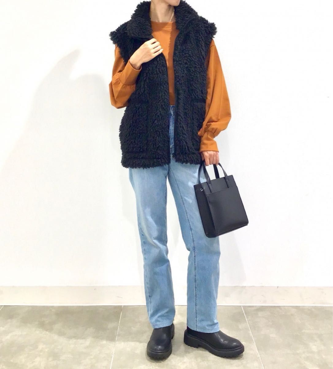 Y PROJECT【関税送料込み&SALE】ハイライズストレートジーンズ 美品】 大人気完売商品 GU ハイライズストレートジーンズ+EC(丈